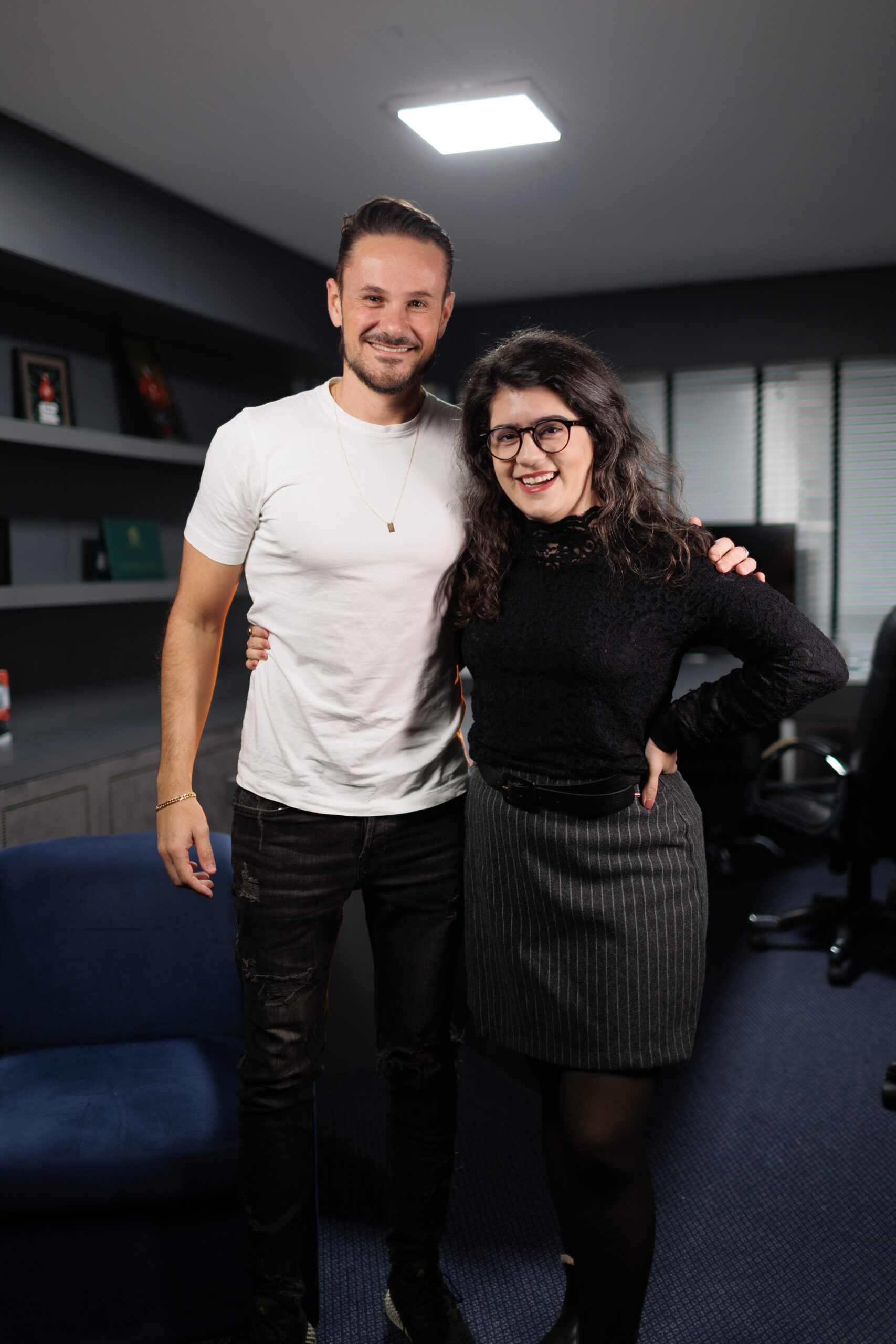 Notebook com um template notion aberto